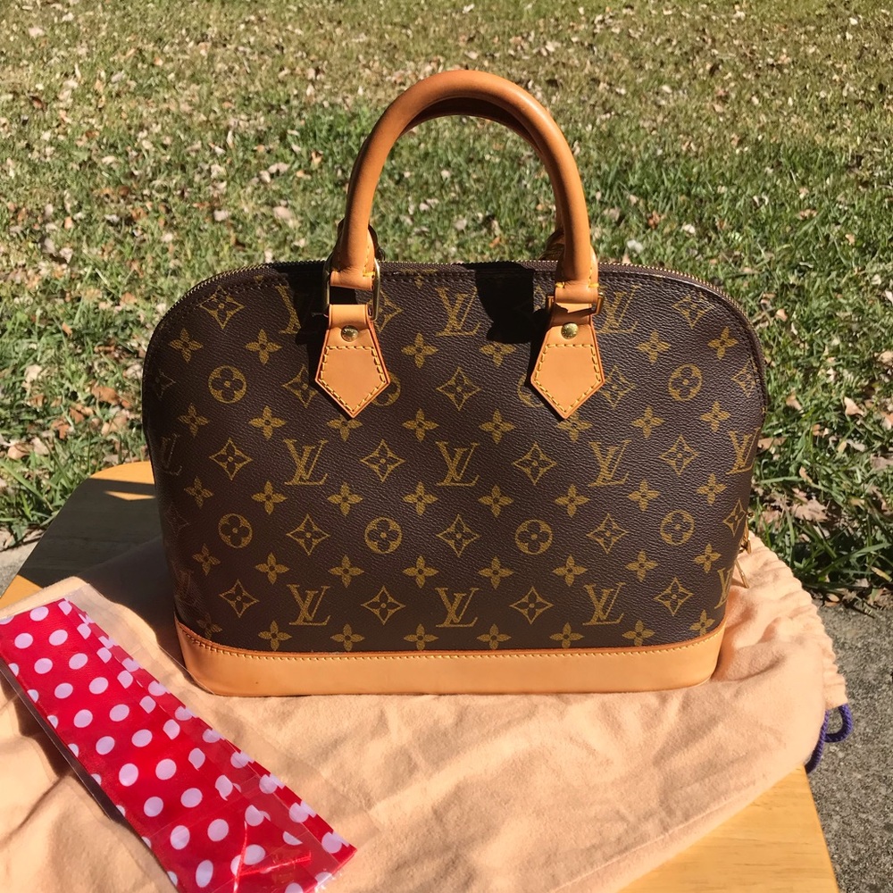 Louis Vuitton Alma Monogram PM size SOLD - Picture 5 of 14